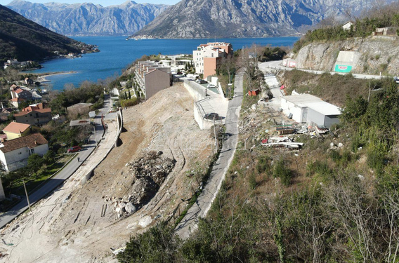 Продажа урбанизированного участка в 600м от моря, Моринь - фото