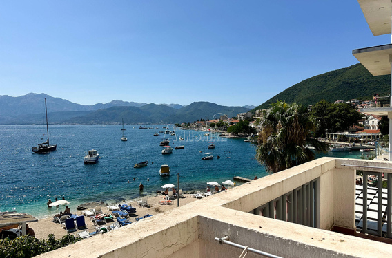 Дом под ремонт на первой линии моря, Дженовичи, Херцег Нови - фото