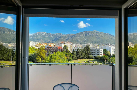 Двухкомнатная квартира в Баре, центр - фото