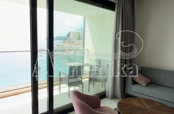 Квартира с двумя спальнями на первой линии Рафаиловичи - фото