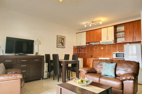 Просторная студия в районе Розино в Будве - фото