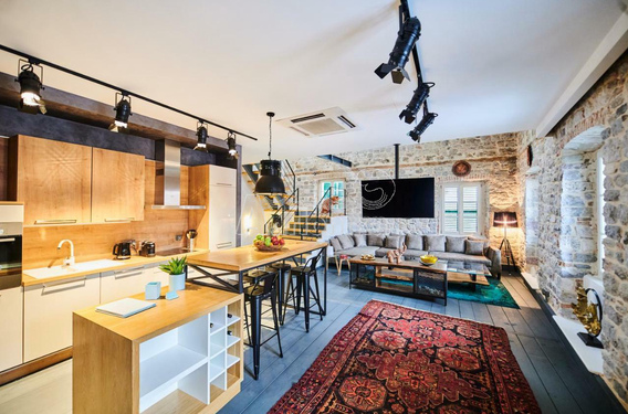 Эксклюзивное предложение! Роскошная квартира в Старом городе Котора - фото