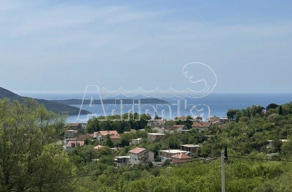 Два участка с видом на вход в Боко-Которский залив - фото