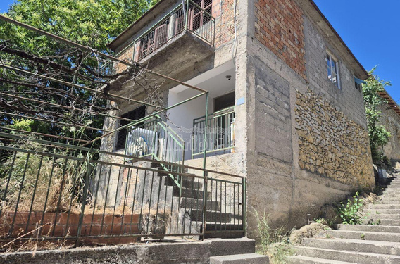 Продается дом под капитальный ремонт Улцинь - фото