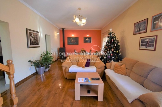 Квартира в Тивате, район Мажина - фото