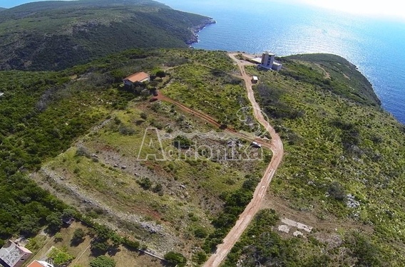 Земельный участок в местечке Загора, не далеко от Будвы и Котора - фото