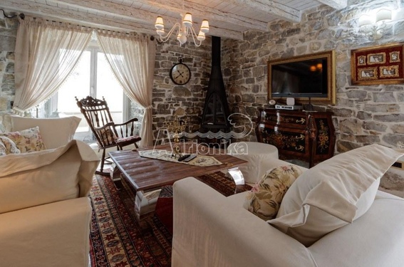 Каменный дом на первой линии, Тиват, Опатово - фото