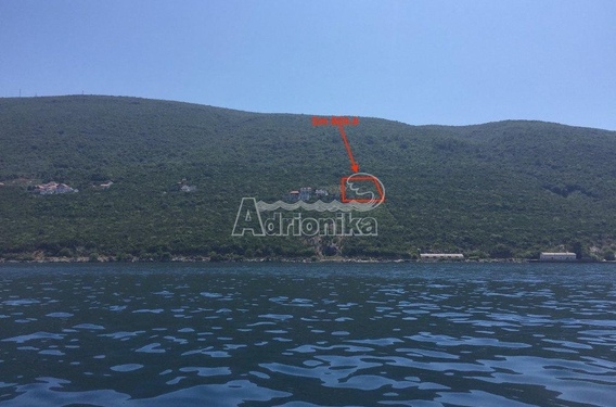 Участок в Крашичи, 100м от моря - фото