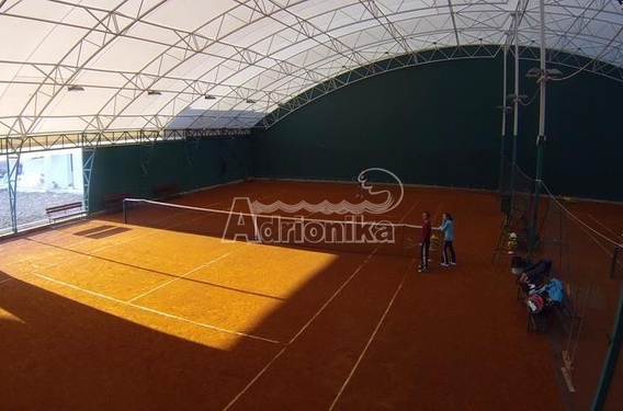 Продажа теннисного корта со вспомогательным объектом, Бар, Полье - фото