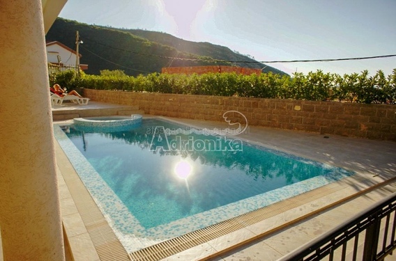 Современная вилла, Бечичи - фото