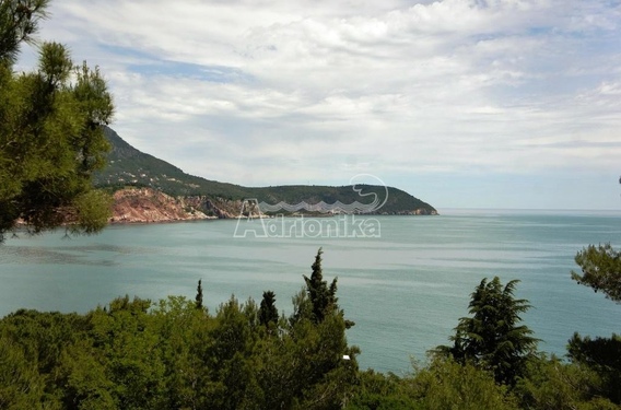 Участки в Ратац с видом на море. - фото