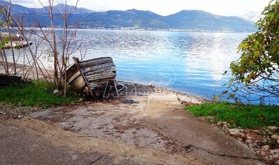 Большой участок на первой линии моря - Пристан, Луштица - фото