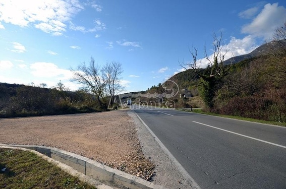 Урбанизированный участок в Радановичи, 30м от магистрали - фото