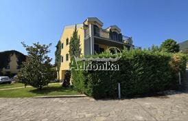 Таунхаус в клубном поселке с бассейном и своей закрытой территорией