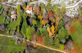 Просторный участок под застройку в Грахово, в 15 минутах езды от моря