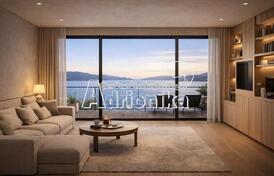 Продается роскошная вилла с видом на море и инфинити-бассейном в Donja Lastva, Тиват