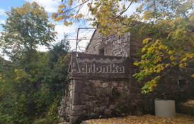 Большое именье с каменным домом в живописном месте Черногории, Штитари