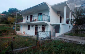 Дом в Топле