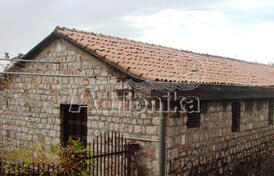 Дом в Подличак, Будва