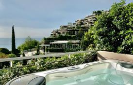 Роскошная квартира в Будве с видом на море