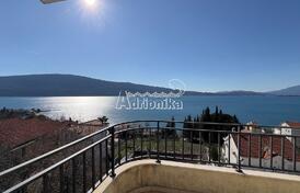 Продажа квартиры в Герцег-Нови с видом на море