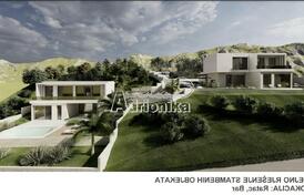 Участок сложной формы с двумя подъездами, Ратац