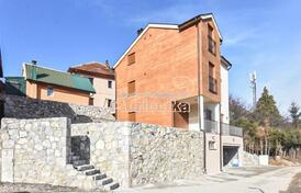 Новый дом с 5 квартирами в Колашине