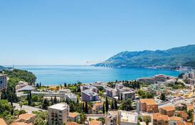 Дуплекс-пентхаус с собственным бассейном на террасе и двумя гаражами в нескольких минутах от моря, Б