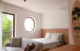 Уникальная Студия с Современным Дизайном и Калифорнийским Шармом &ndash; Ваш Новый Дом или Инвестиция!