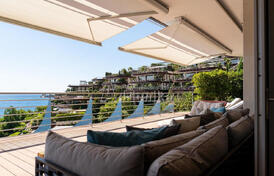 Пентхаус с тремя спальнями и видом на море в элитном комплексе Dukley Gardens