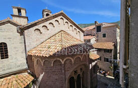 Отличная, светлая квартира в Старом городе, Котор