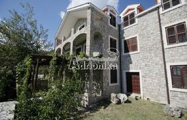 Просторный дом с участком и видом на море, Витичи, Бар