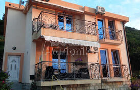 Дом в Баре с видом на море