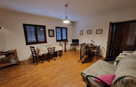 Квартира с двумя спальными комнатами в Херцег Нови, Зеленика