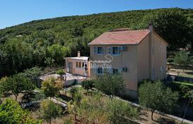 Дом в Ковачах, Котор