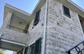 Продается просторная трехкомнатная квартира в Маричи, Тиват