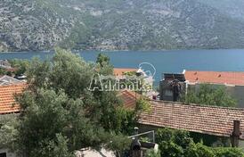 Квартира в Рисане с видом на море и горы