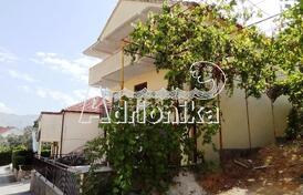 Дом в Прчне в 100м от моря