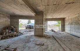 Продается коммерческое помещение с видом на море и 5 парковочными местами в Кумборе, Херцег Нови!