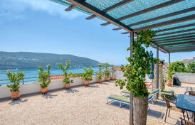 Дом в Герцег-Нови в Требешине