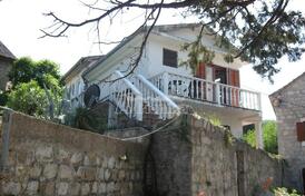 Дом в Росе в нескольких шагах от моря