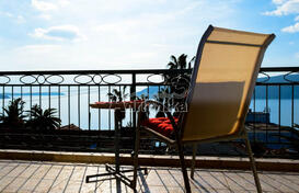 В продаже каменный дом в Херцег Нови