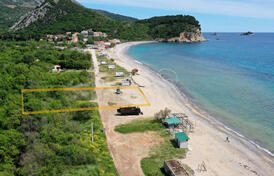 Участок на первой линии от пляжа в Булярице