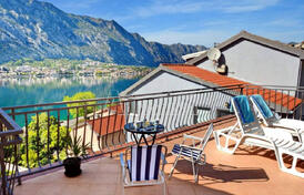 Просторная Вилла с панорамным видом на море в Муо