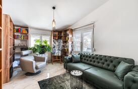 Двухэтажный просторный дом в Сутоморе