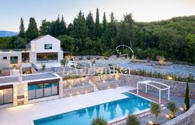 Исключительная вилла с видом на море на полуострове Луштица