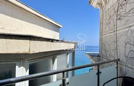 Квартира на первой линии моря, Свети - Стефан