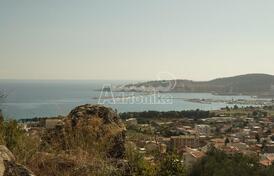 Участок с уклоном и видом на море, Шушань, Бар