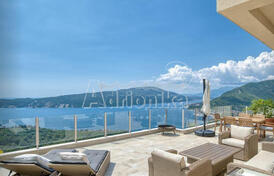 Роскошная вилла с панорамным видом на море, Поди, Херцег Нови