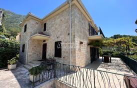 Красивая каменная вилла в Прчане, в 30 шагах от моря